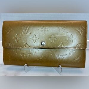 Louis Vuitton Sarah Vernis Wallet in Muted Gold
